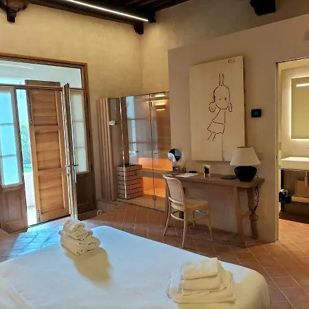 Bed & Breakfast Badia Giulia Prestigious Historical B&b, - Adults Only - No Pets