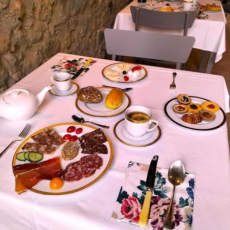 Bed & Breakfast Badia Giulia Prestigious Historical B&b, - Adults Only - No Pets 3*