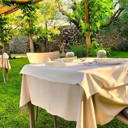 Badia Giulia Prestigious Historical B&b, - Adults Only - No Pets Bed & Breakfast 3*