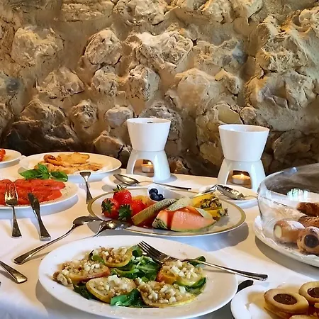 Badia Giulia Prestigious Historical B&b, - Adults Only - No Pets Camaiore