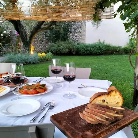 Badia Giulia Prestigious Historical B&b, - Adults Only - No Pets Bed & Breakfast 3*