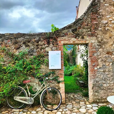 Bed & Breakfast Badia Giulia Prestigious Historical B&b, - Adults Only - No Pets 3*