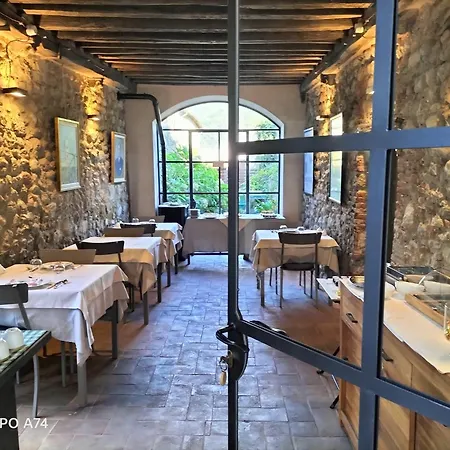 Badia Giulia Prestigious Historical B&b, - Adults Only - No Pets Bed & Breakfast 3*