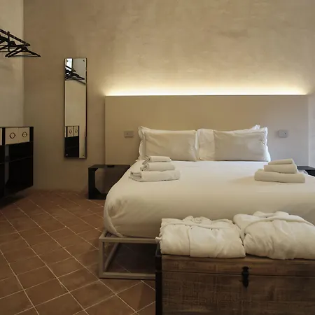 Badia Giulia Prestigious Historical B&b, - Adults Only - No Pets Bed & Breakfast 4*