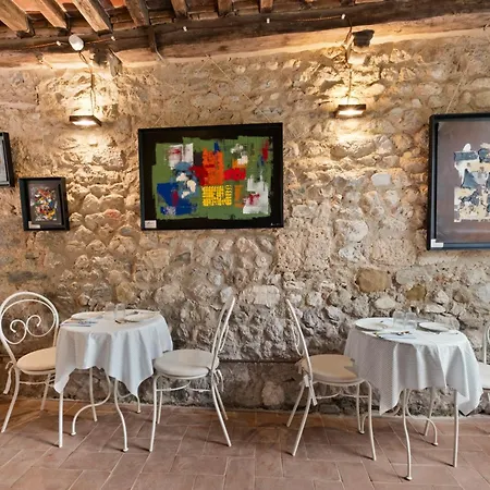 Badia Giulia Prestigious Historical B&b, - Adults Only - No Pets Bed & Breakfast