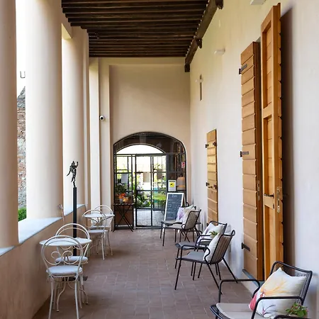 Badia Giulia Prestigious Historical B&b, - Adults Only - No Pets Bed & Breakfast 4*