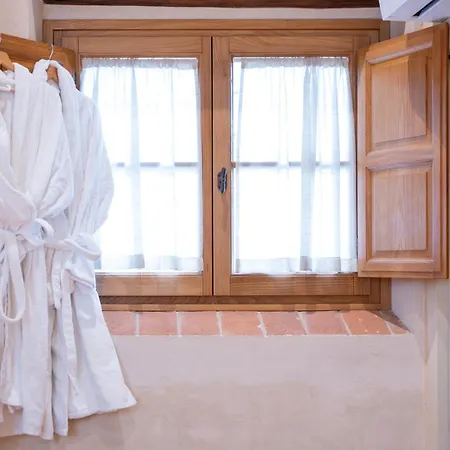 Badia Giulia Prestigious Historical B&b, - Adults Only - No Pets Camaiore