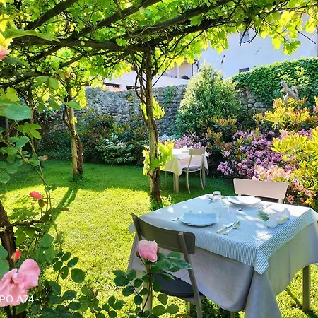 Bed & Breakfast Badia Giulia Prestigious Historical B&b, - Adults Only - No Pets Camaiore