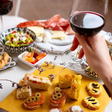 Bed & Breakfast Badia Giulia Prestigious Historical B&b, - Adults Only - No Pets Camaiore